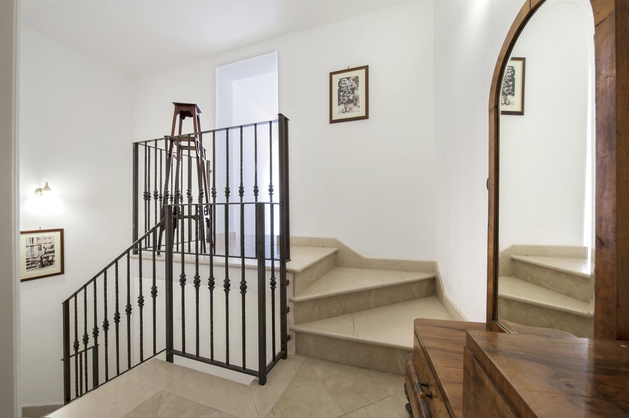 Esagono Monello Hotel Avola Bagian luar foto